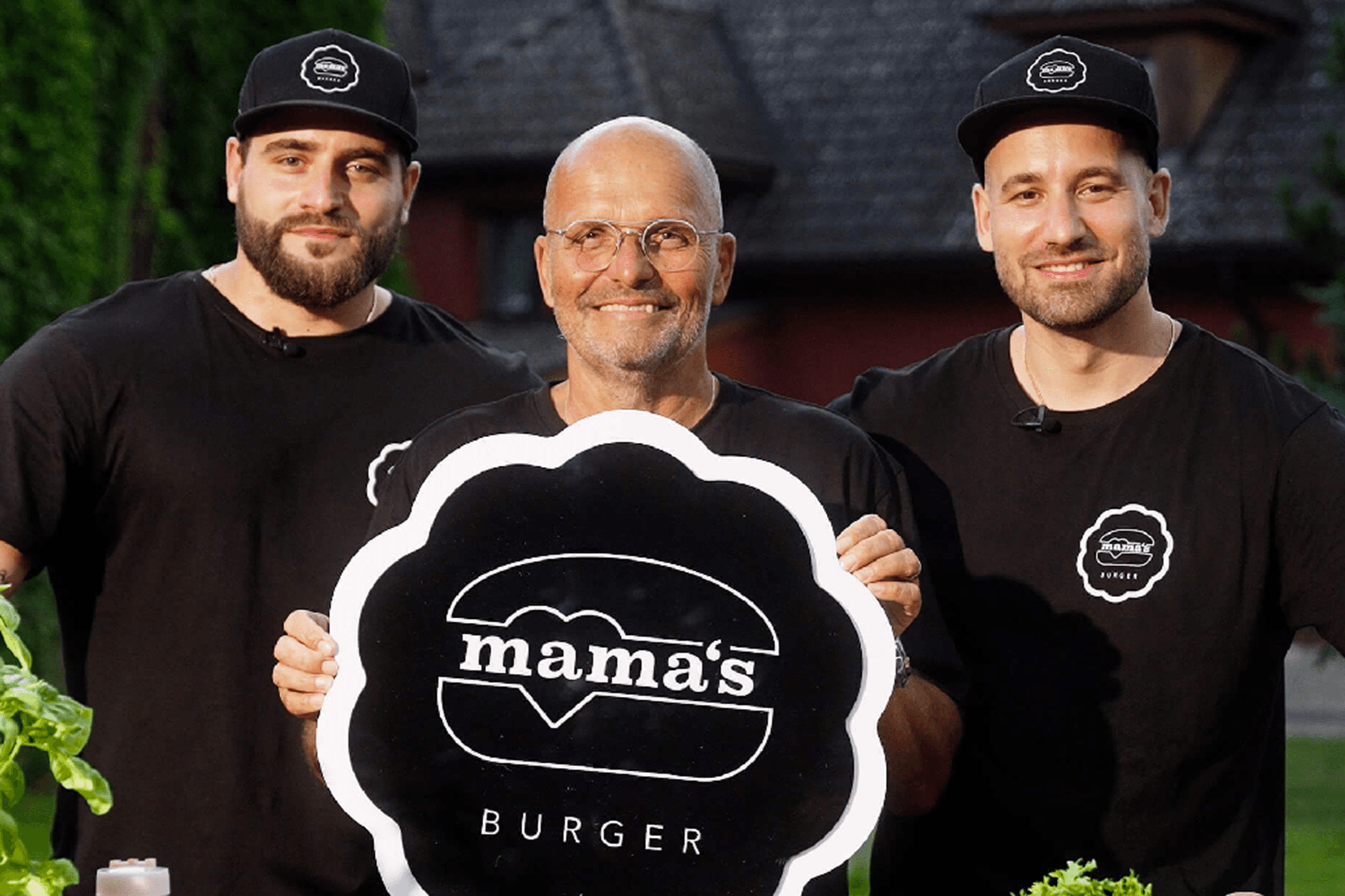 Mama's
